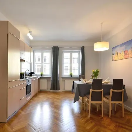 Z On Town Hall - Rynek Ratusz - 2 * Vratislav